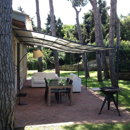 Villaggio I Sorbizzi Marina Di Bibbona Bagian luar foto
