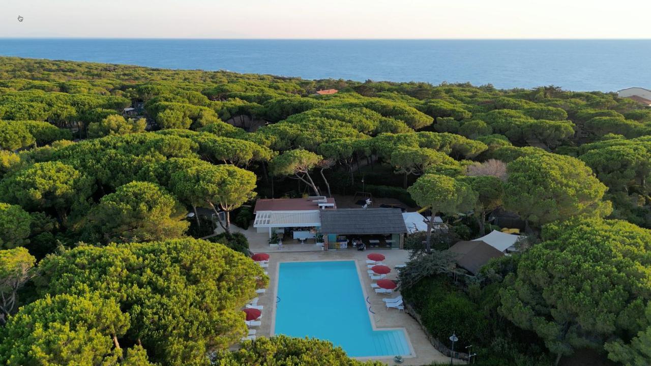 Villaggio I Sorbizzi Marina Di Bibbona Bagian luar foto
