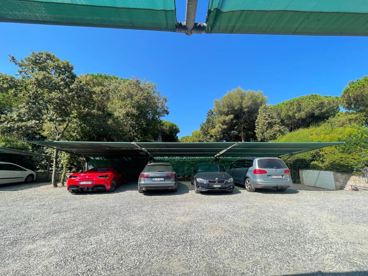 Villaggio I Sorbizzi Marina Di Bibbona Bagian luar foto