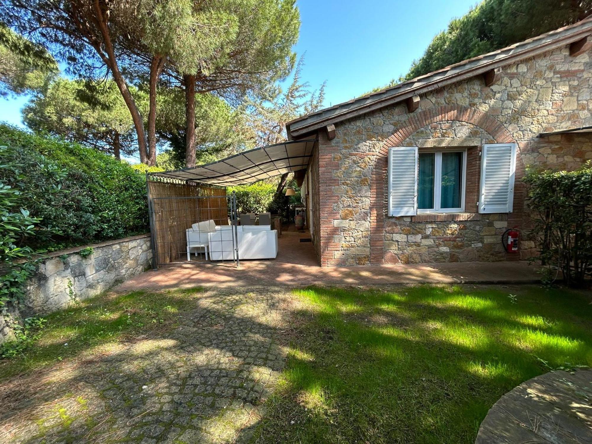 Villaggio I Sorbizzi Marina Di Bibbona Bagian luar foto